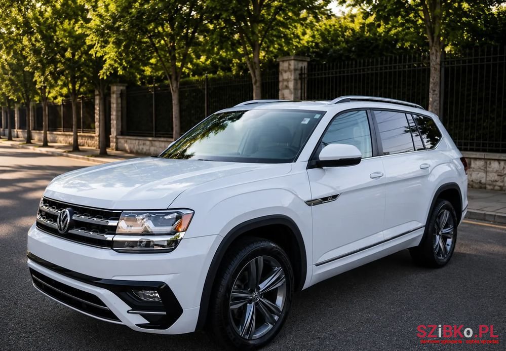 2019' Volkswagen Atlas photo #1