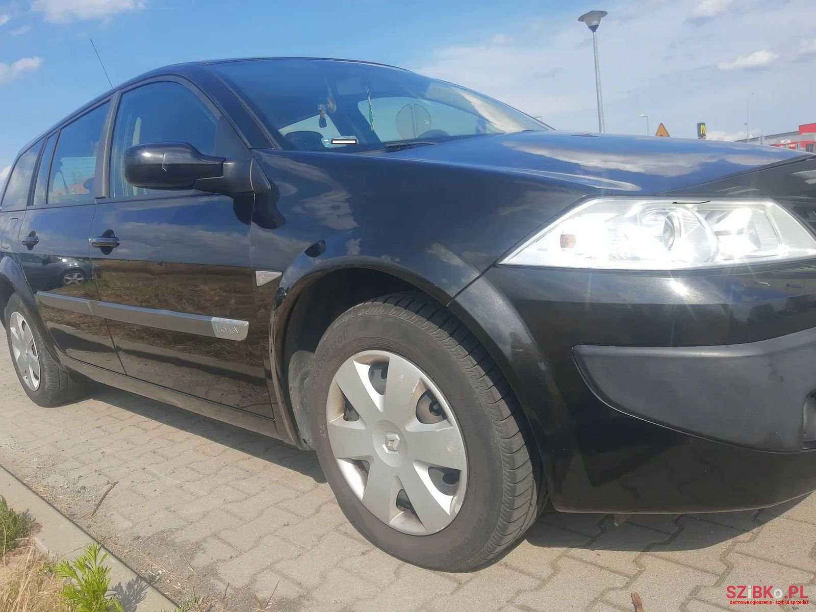 2007' Renault Megane photo #5