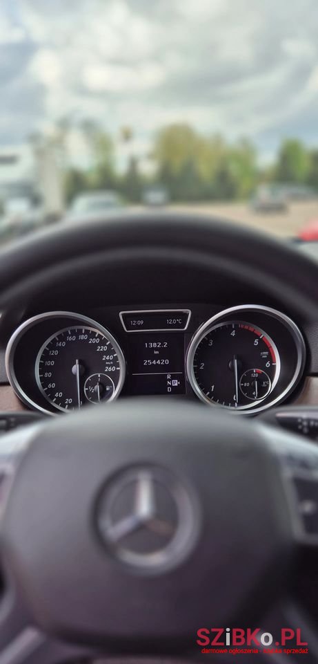 2012' Mercedes-Benz Ml photo #6