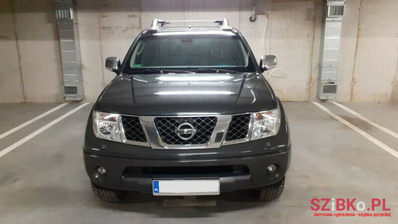 2010' Nissan Navara photo #1
