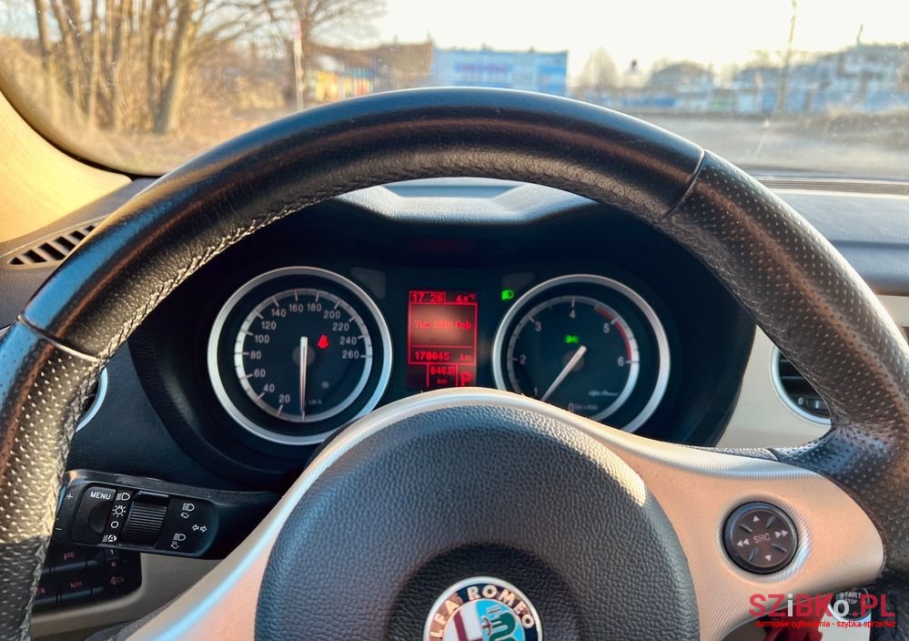 2007' Alfa Romeo 159 photo #3