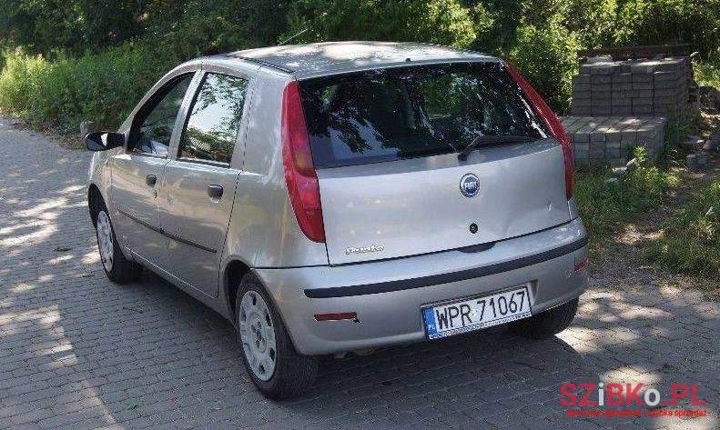 2004' Fiat Punto photo #2