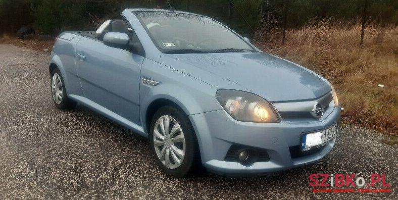 2005' Opel Tigra photo #1
