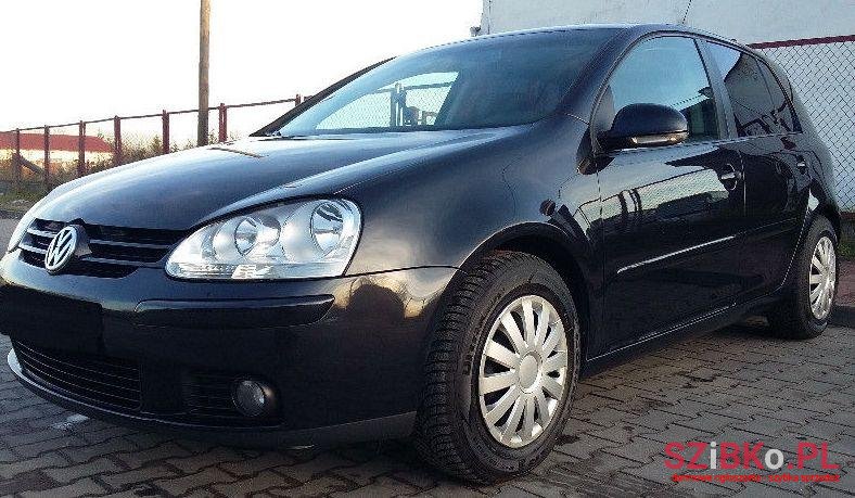 2007' Volkswagen Golf photo #2