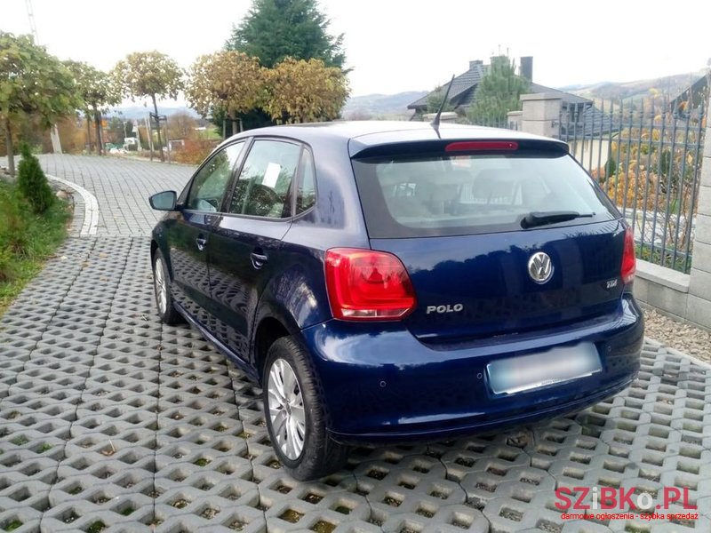 2010' Volkswagen Polo photo #4