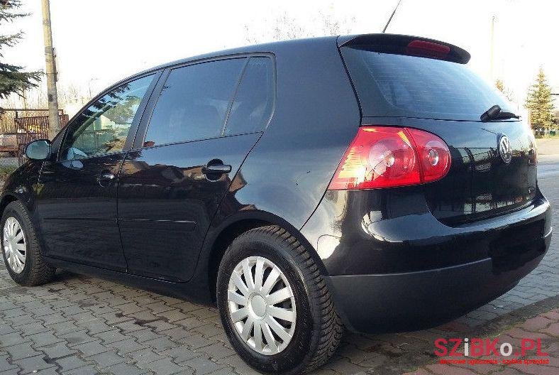 2007' Volkswagen Golf photo #2