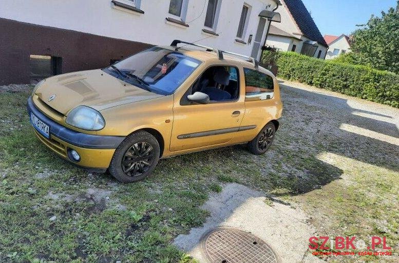 2000' Renault Clio photo #1