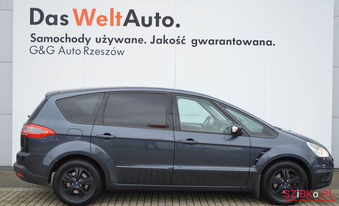 2010' Ford S-Max photo #3