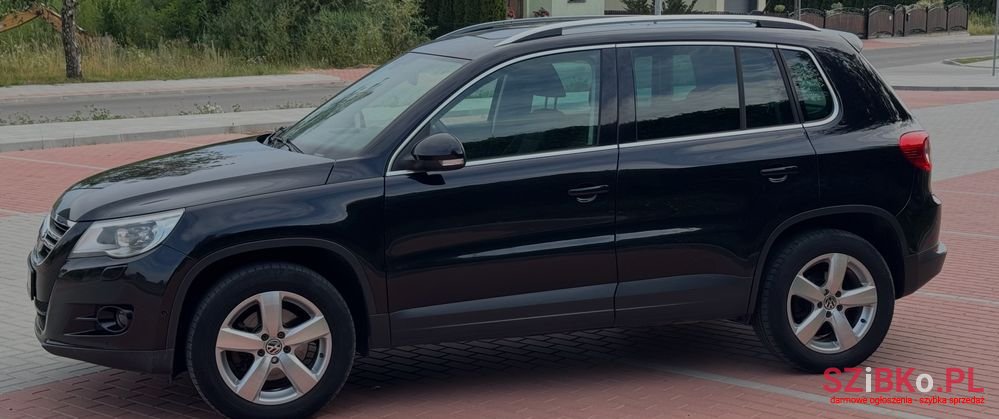 2009' Volkswagen Tiguan photo #5