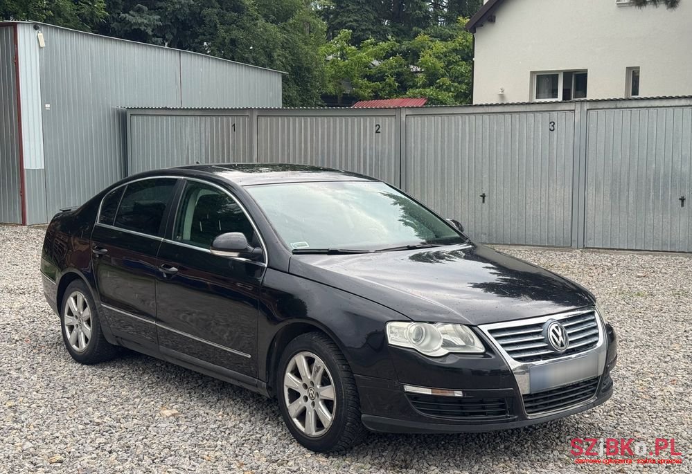 2006' Volkswagen Passat photo #3