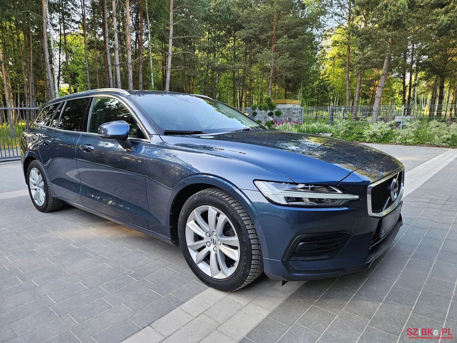 2019' Volvo V60 photo #6