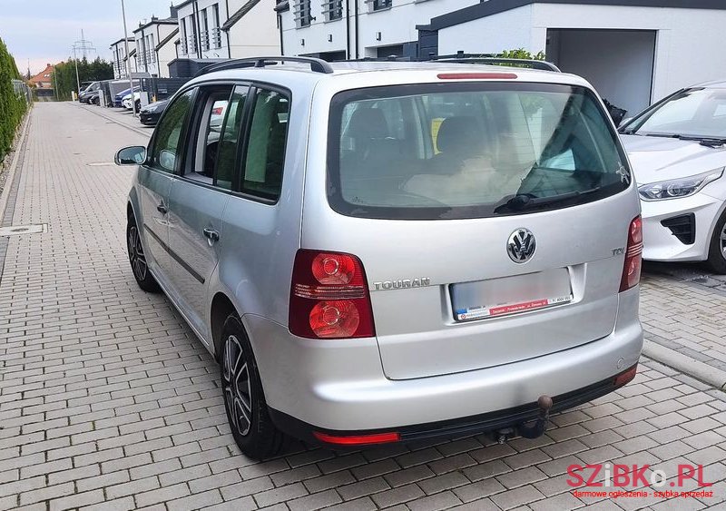 2006' Volkswagen Touran 1.9 Tdi Trendline photo #6