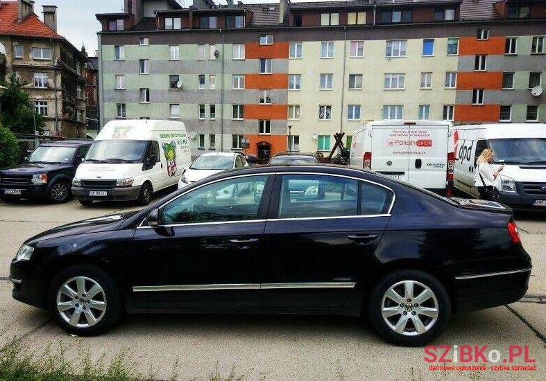 2006' Volkswagen Passat photo #1