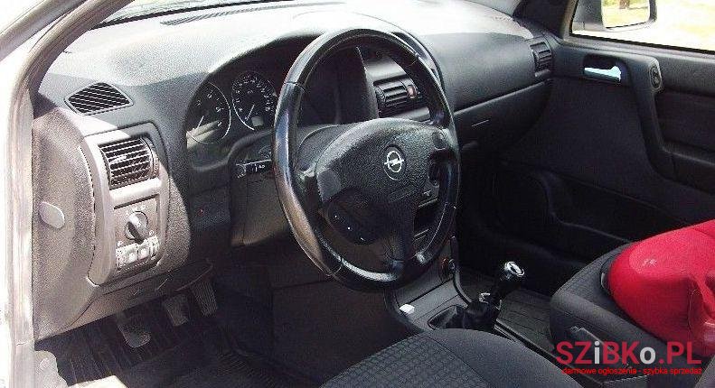 2003' Opel Astra photo #1