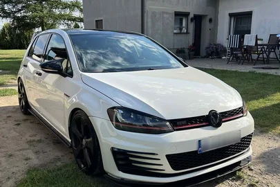 2015' Volkswagen Golf