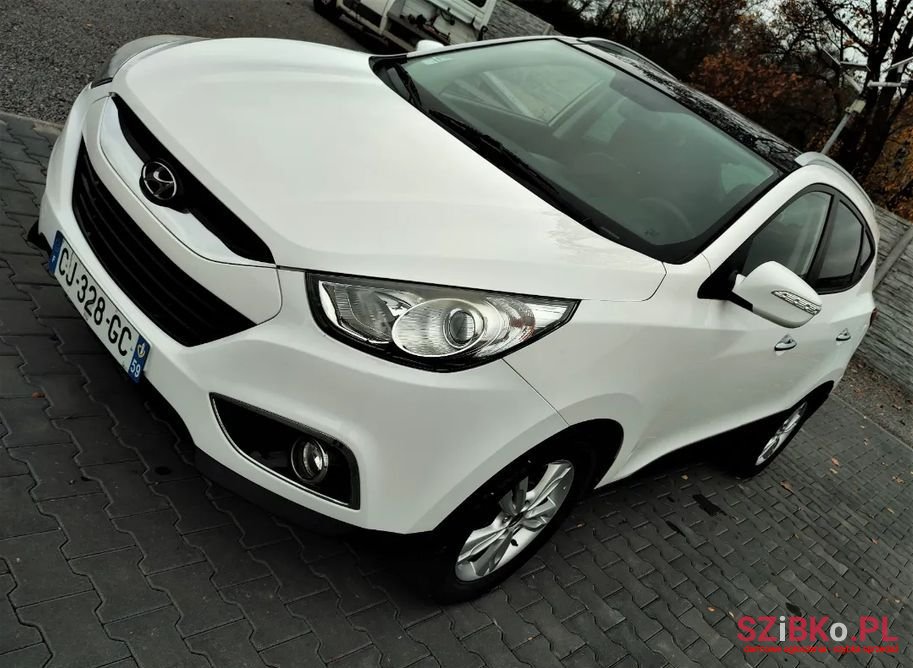 2012' Hyundai ix35 photo #1
