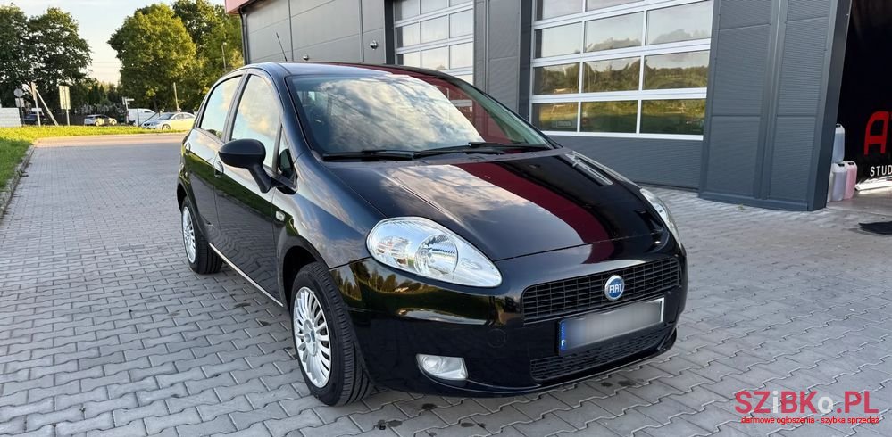 2007' Fiat Grande Punto 1.4 8V Dynamic photo #1