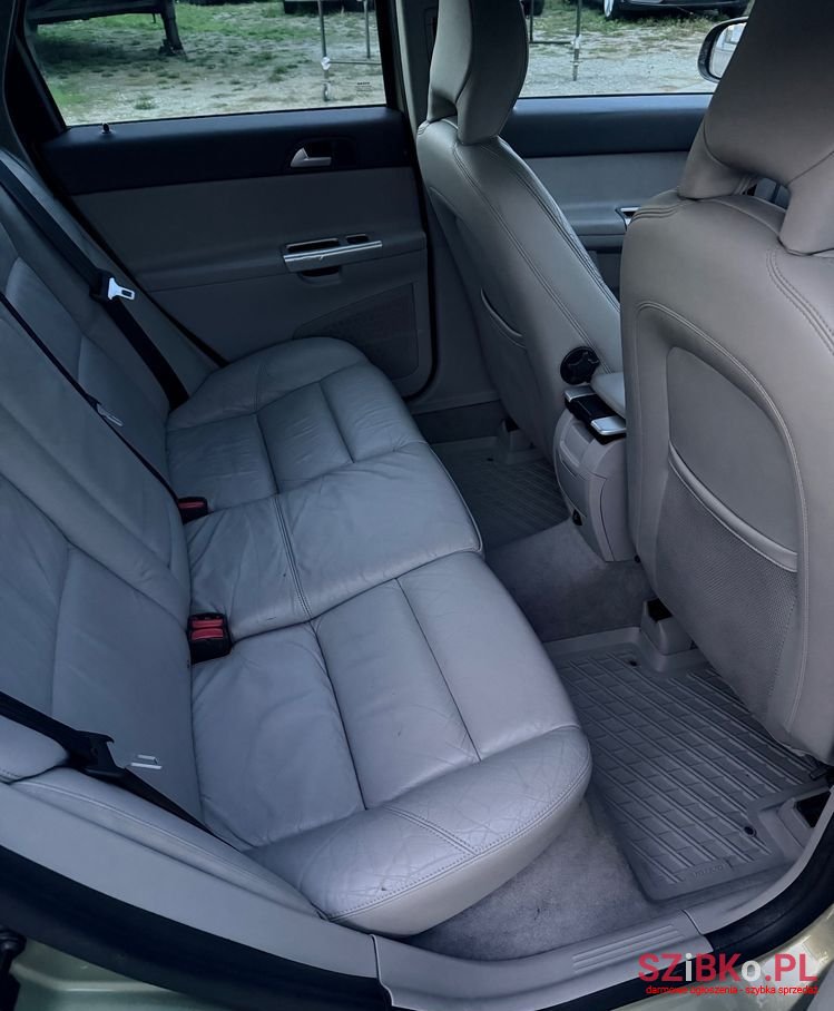 2010' Volvo V50 photo #6