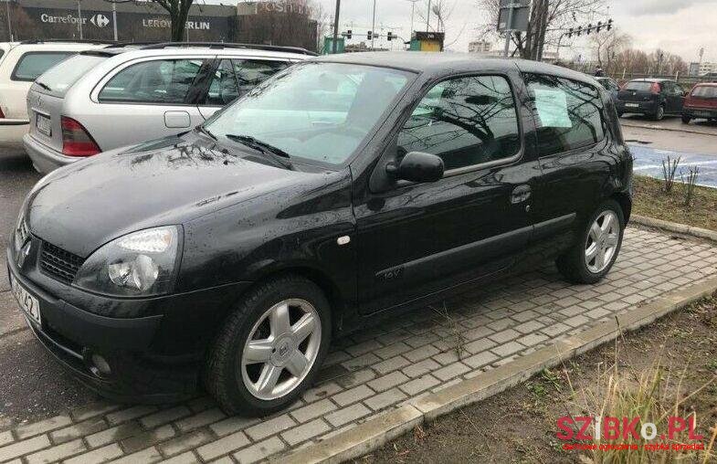 2003' Renault Clio photo #1