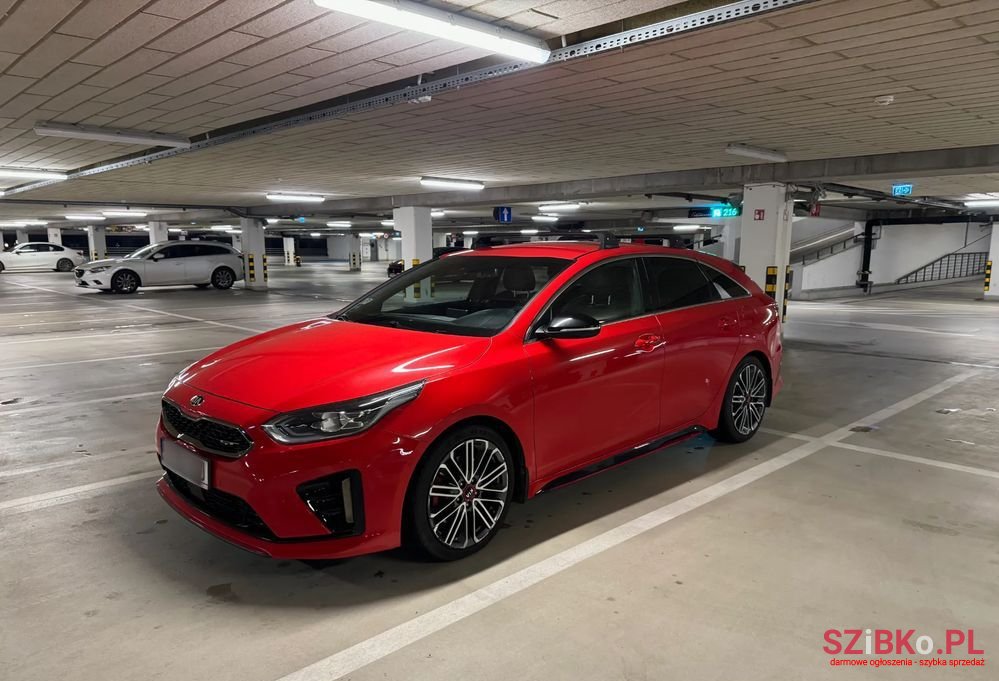 2019' Kia Proceed 1.6 T-Gdi Gt Dct photo #5