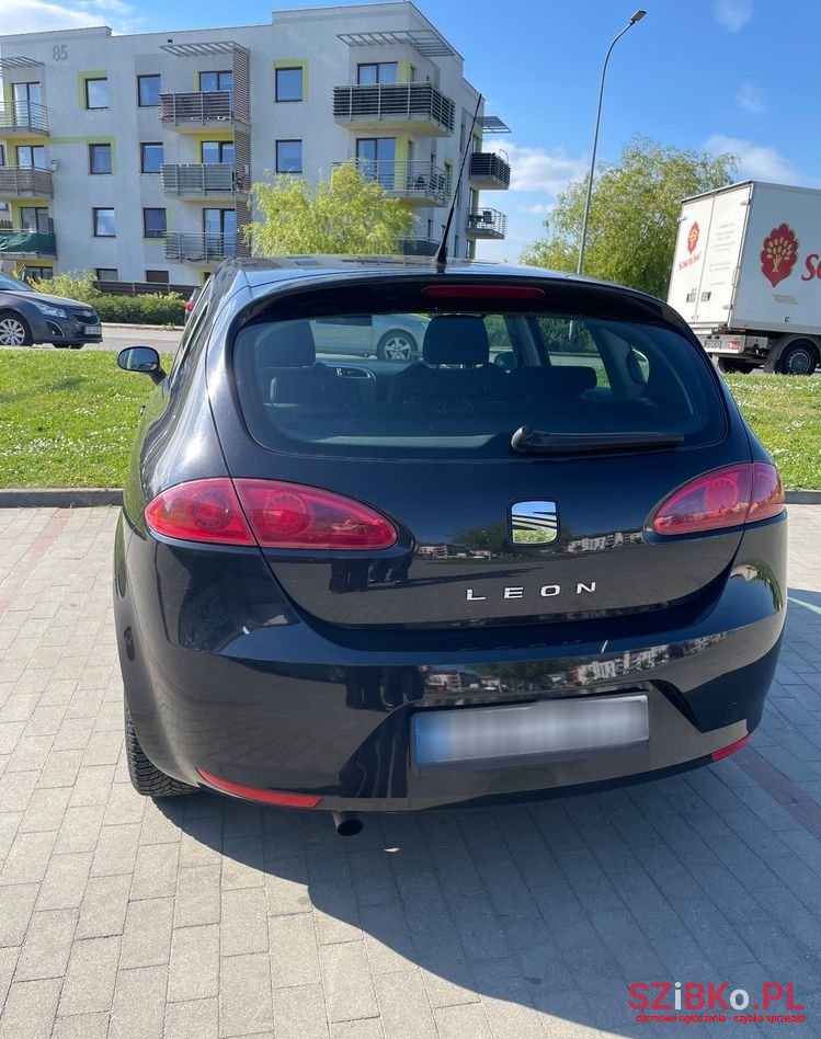 2007' SEAT Leon photo #5