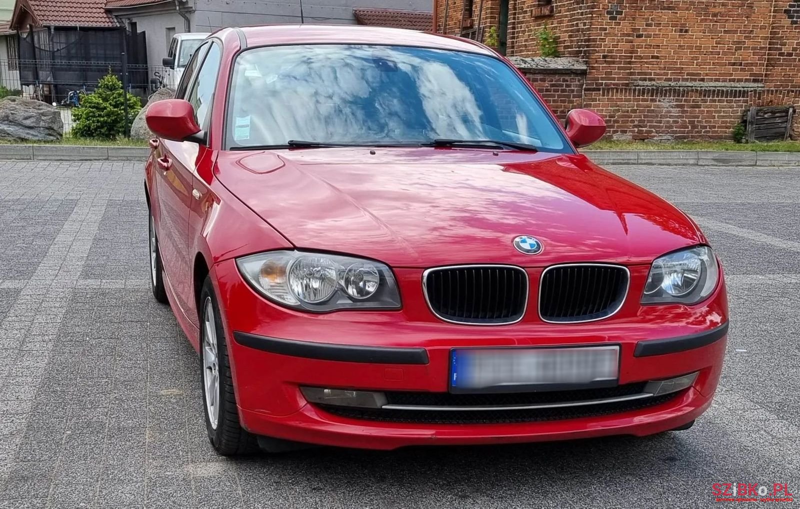 2010' BMW 1 Series photo #1