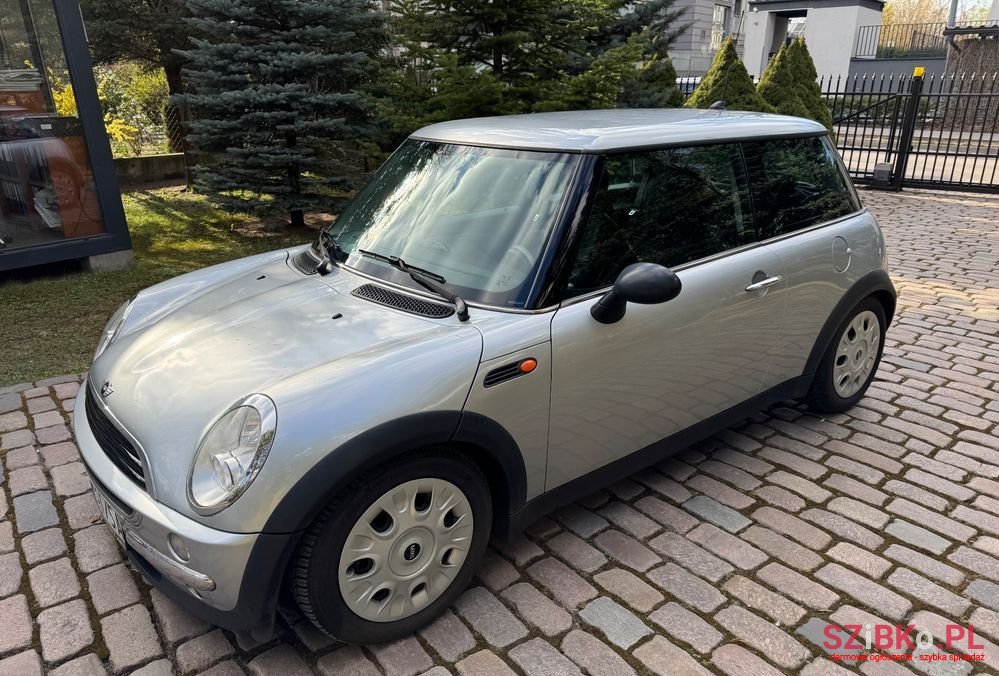 2004' MINI One photo #1