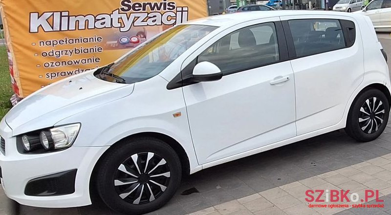 2011' Chevrolet Aveo 1.4 Lt photo #3