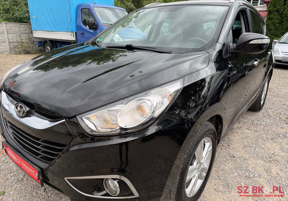 2011' Hyundai ix35 photo #1