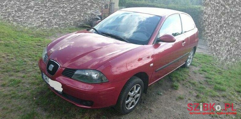 2002' SEAT Ibiza photo #1