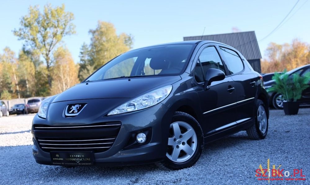 2010' Peugeot 207 photo #1