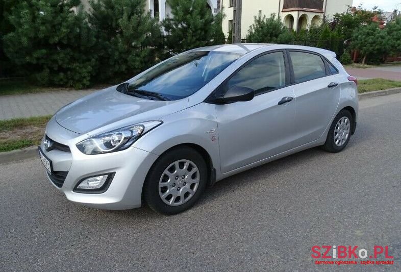2012' Hyundai I30 photo #1