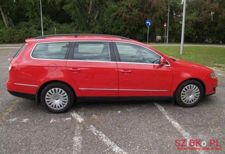 2009' Volkswagen Passat photo #1