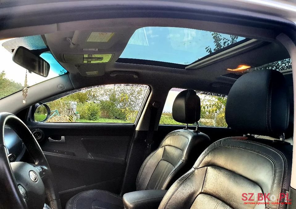 2011' Kia Sportage photo #6