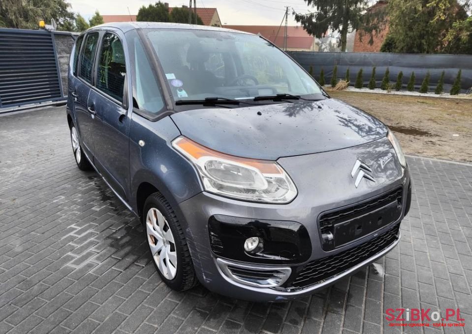 2011' Citroen C3 Picasso photo #6