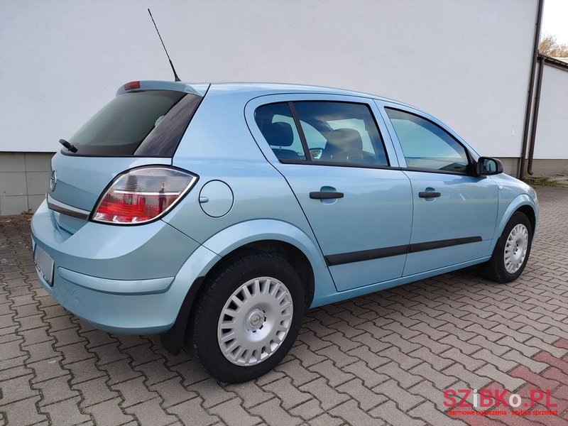 2009' Opel Astra 1.6 photo #5