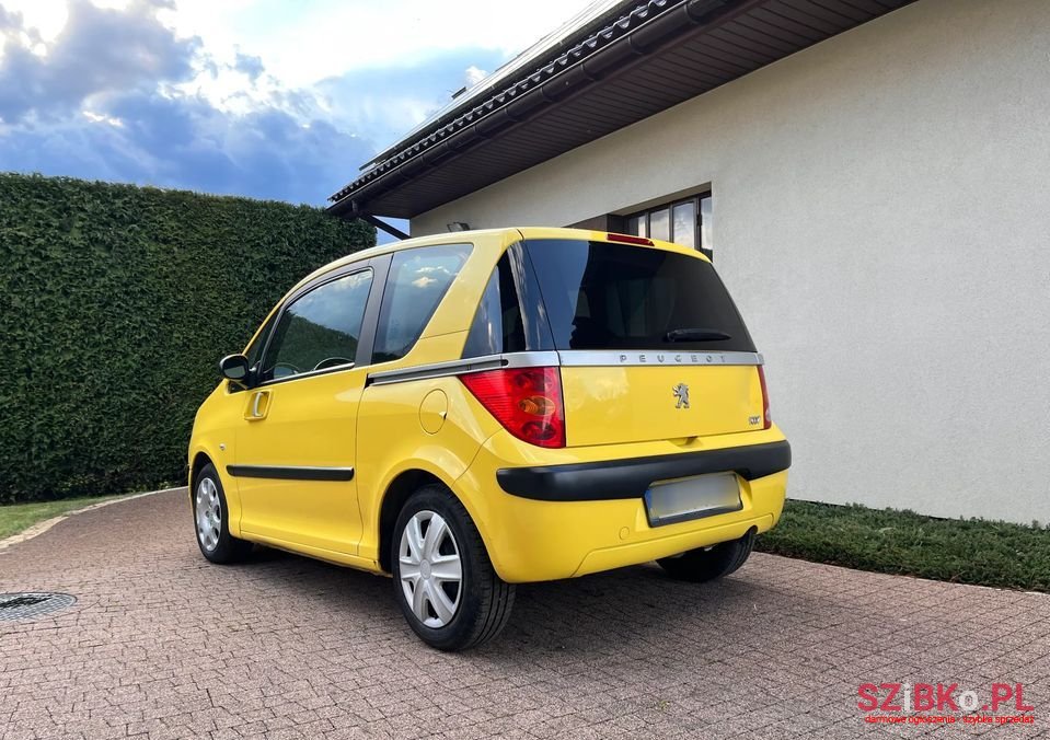 2005' Peugeot 1007 photo #5