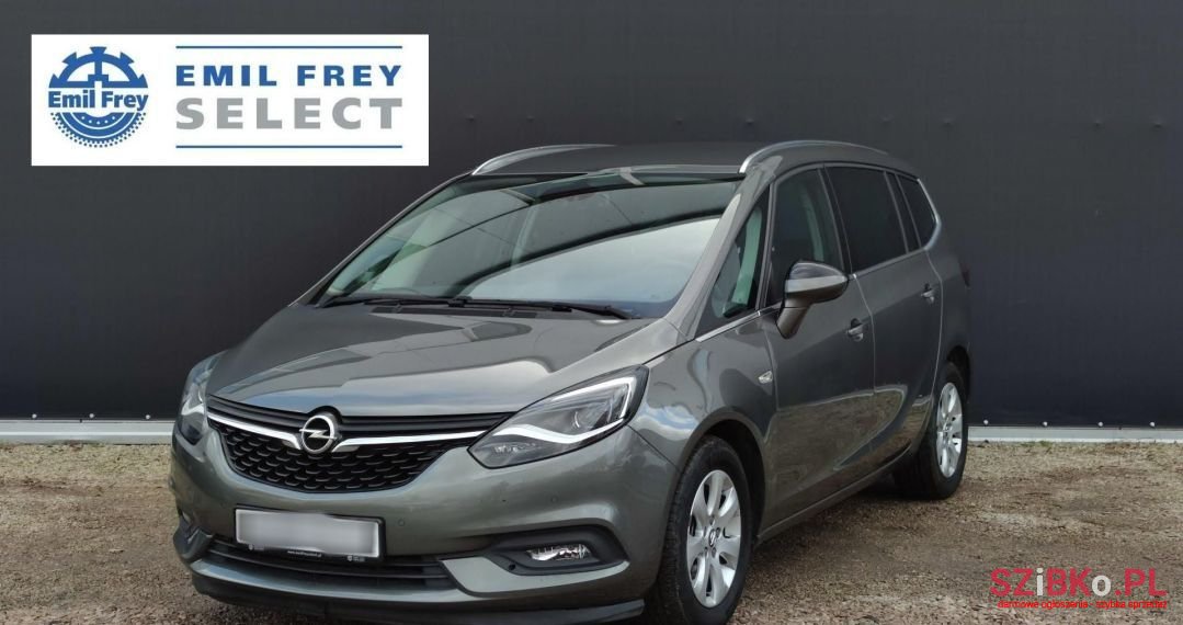 2017' Opel Zafira photo #1
