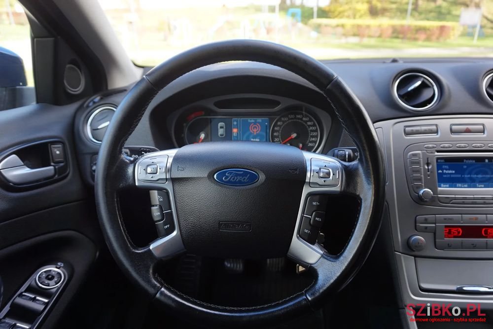 2008' Ford Mondeo 1.8 Tdci Ghia photo #6