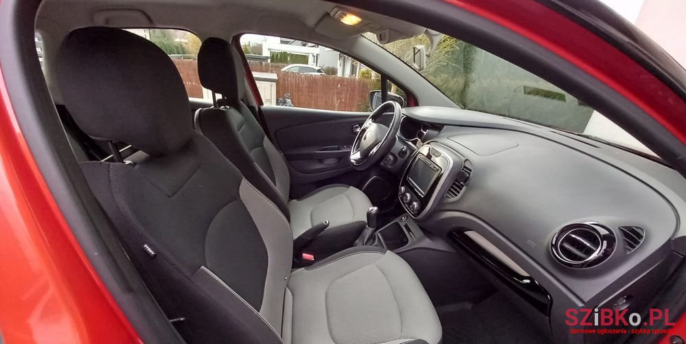 2015' Renault Captur 0.9 Energy Tce Life photo #6