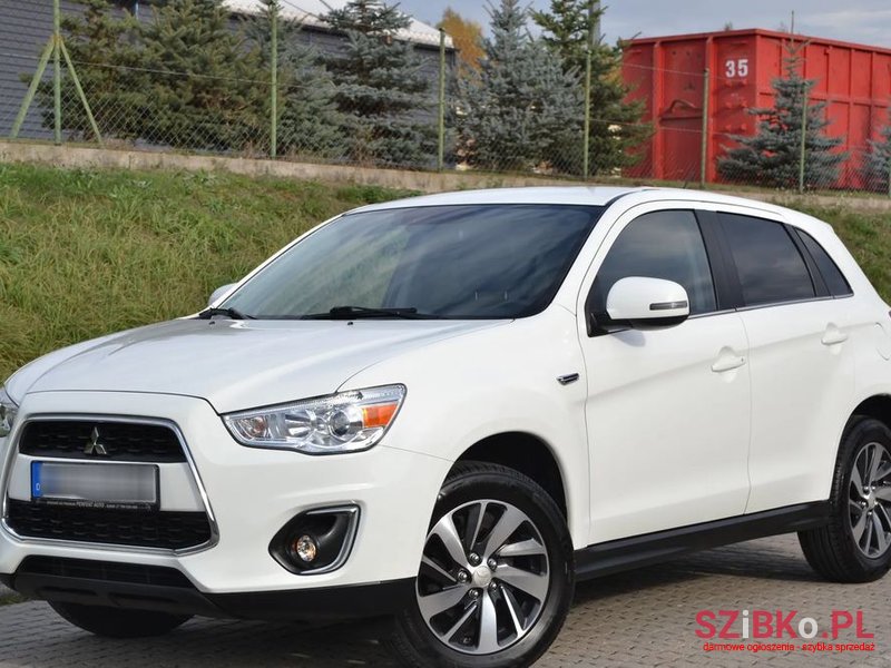 2015' Mitsubishi ASX photo #1