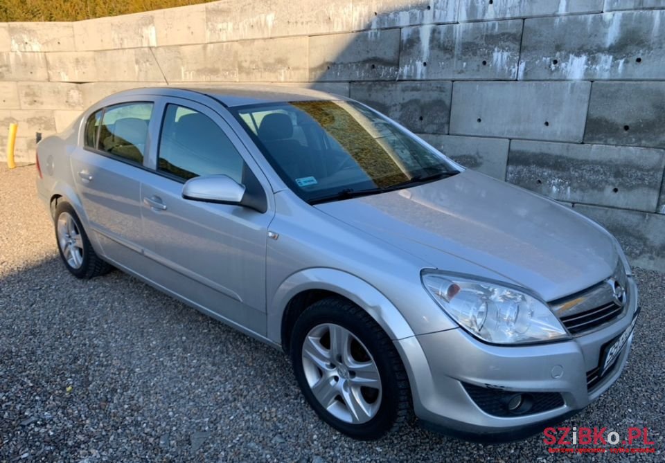 2009' Opel Astra photo #1