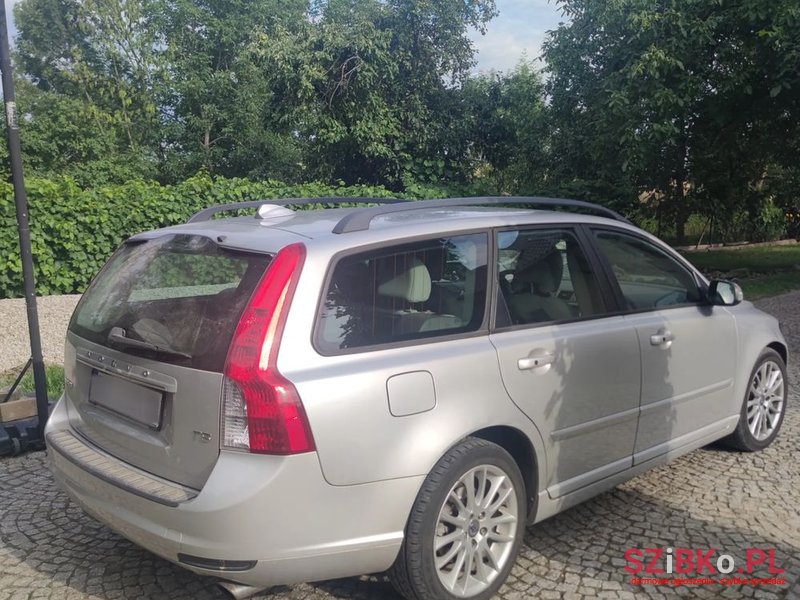 2010' Volvo V50 T5 photo #2