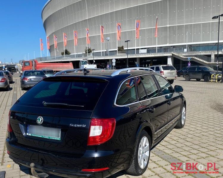 2013' Skoda Superb photo #6