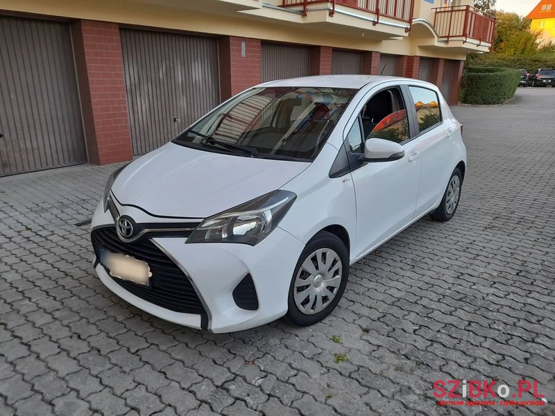 2015' Toyota Yaris photo #1