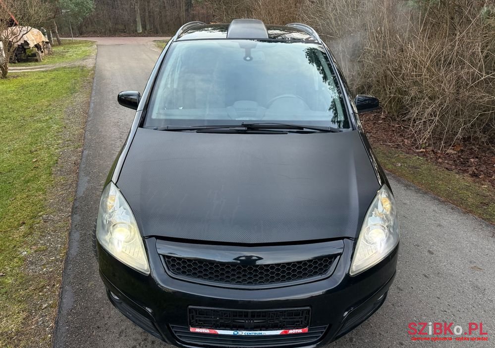 2007' Opel Zafira 2.0 Turbo Sport photo #2