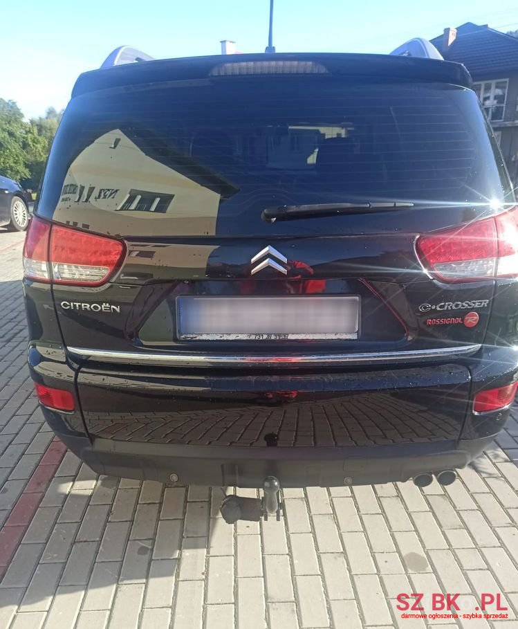 2010' Citroen C-Crosser photo #2