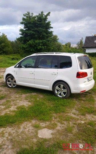 2013' Volkswagen Touran photo #1