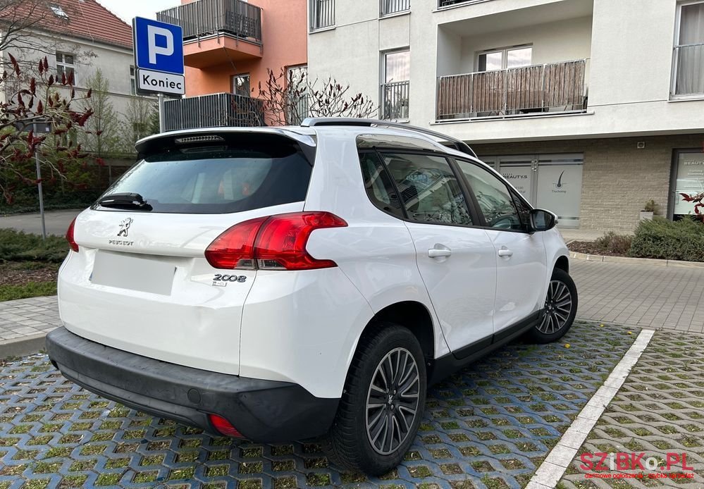 2014' Peugeot 2008 photo #3