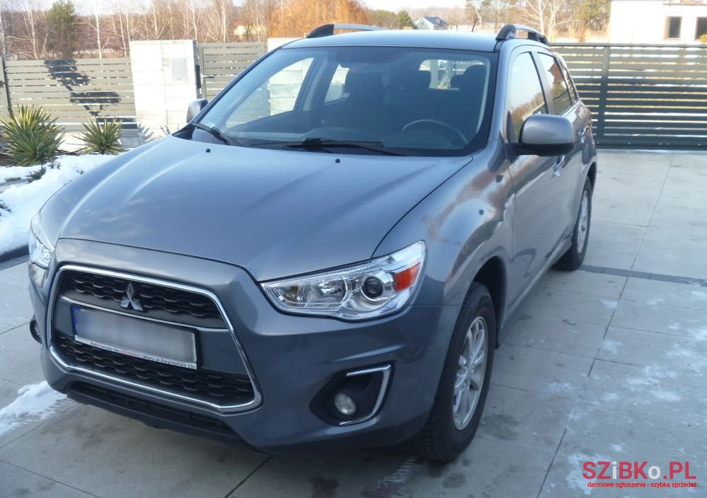 2015' Mitsubishi ASX photo #1